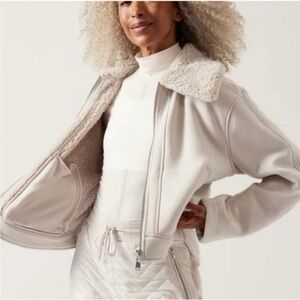 NWT Athleta Westbound Cream Sherpa Women’s Jacket Sz L